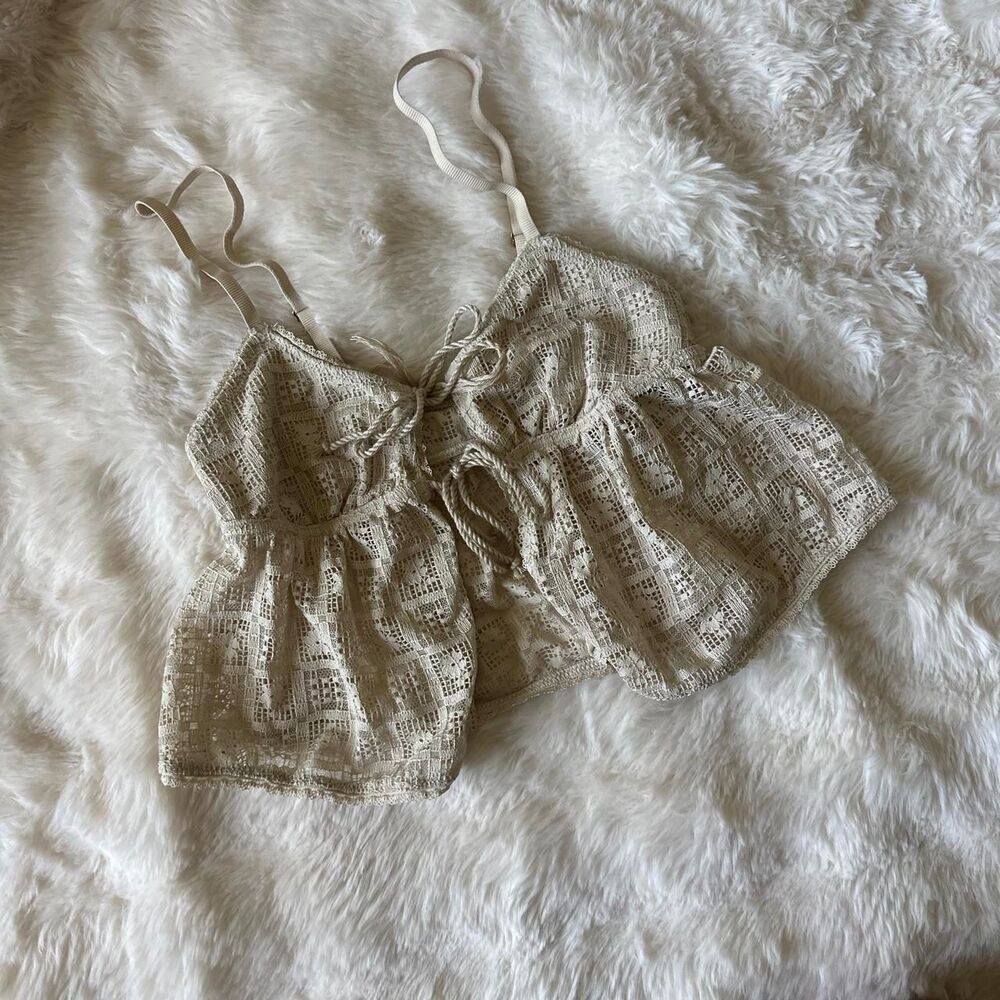 Aerie Women's Cream and Tan Crop-top